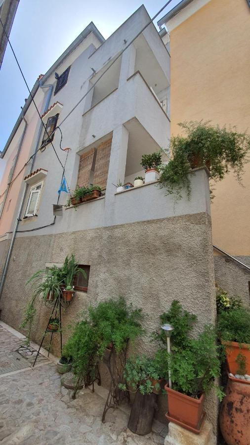 Franceska Apartmani Cres Exterior photo