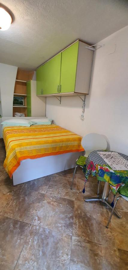 Franceska Apartmani Cres Exterior photo