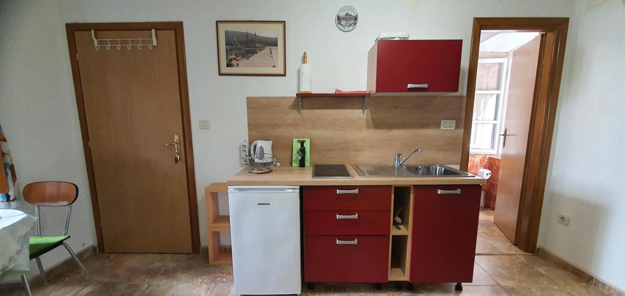 Franceska Apartmani Cres Exterior photo